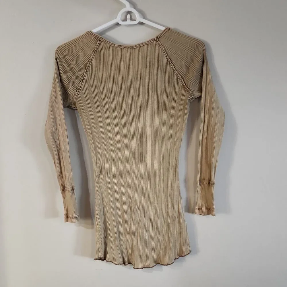 Free people medium top we the free henley - Picture 3 of 4